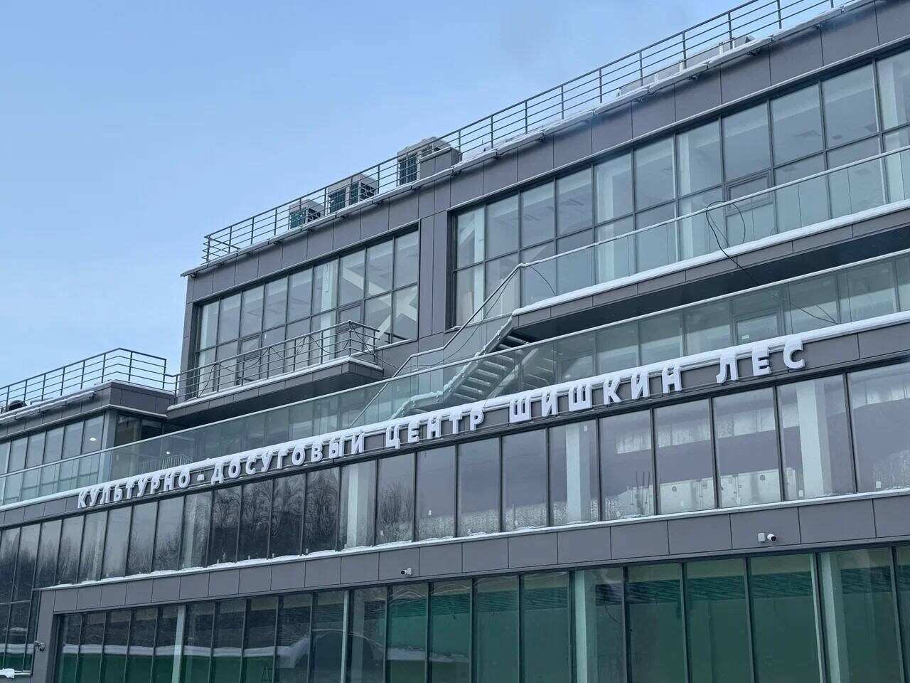 В поселке Шишкин Лес стартовала приемка нового культурно-досугового центра «Михайловское».